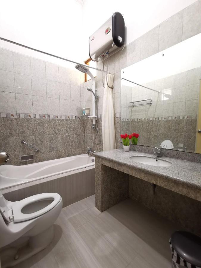 Nariska Suite Homestay Γιογκιακάρτα Εξωτερικό φωτογραφία