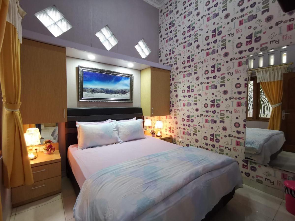 Nariska Suite Homestay Γιογκιακάρτα Εξωτερικό φωτογραφία