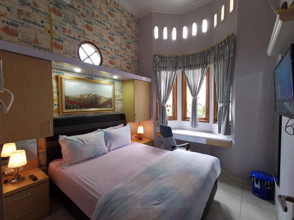 Nariska Suite Homestay Γιογκιακάρτα Εξωτερικό φωτογραφία